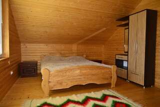 Дома для отпуска Хатина в Карпатах Верховина Таунхаус с 2 спальнями-1